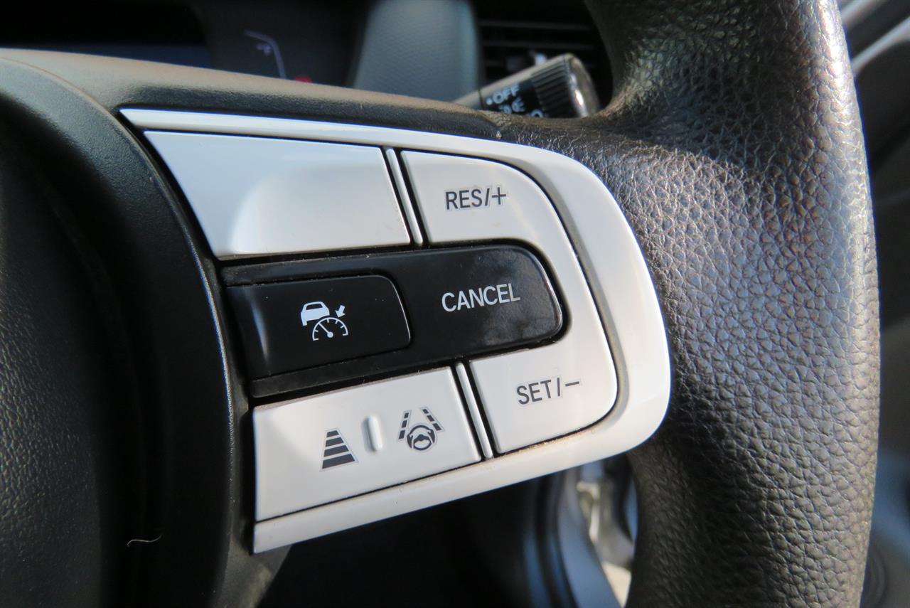 2020 Honda Fit thumbnail