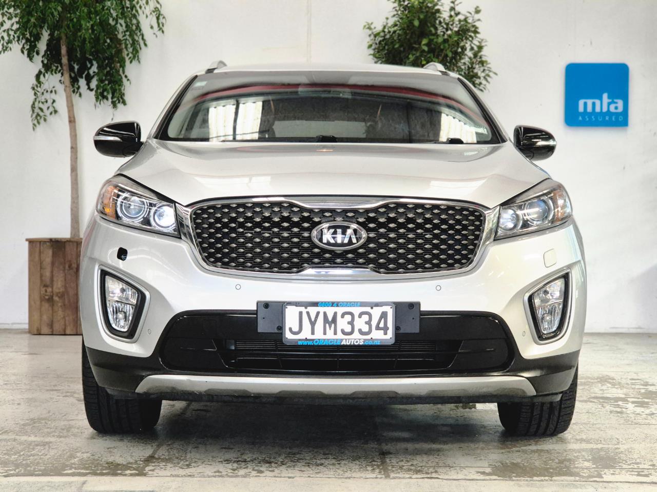 2016 Kia Sorento thumbnail