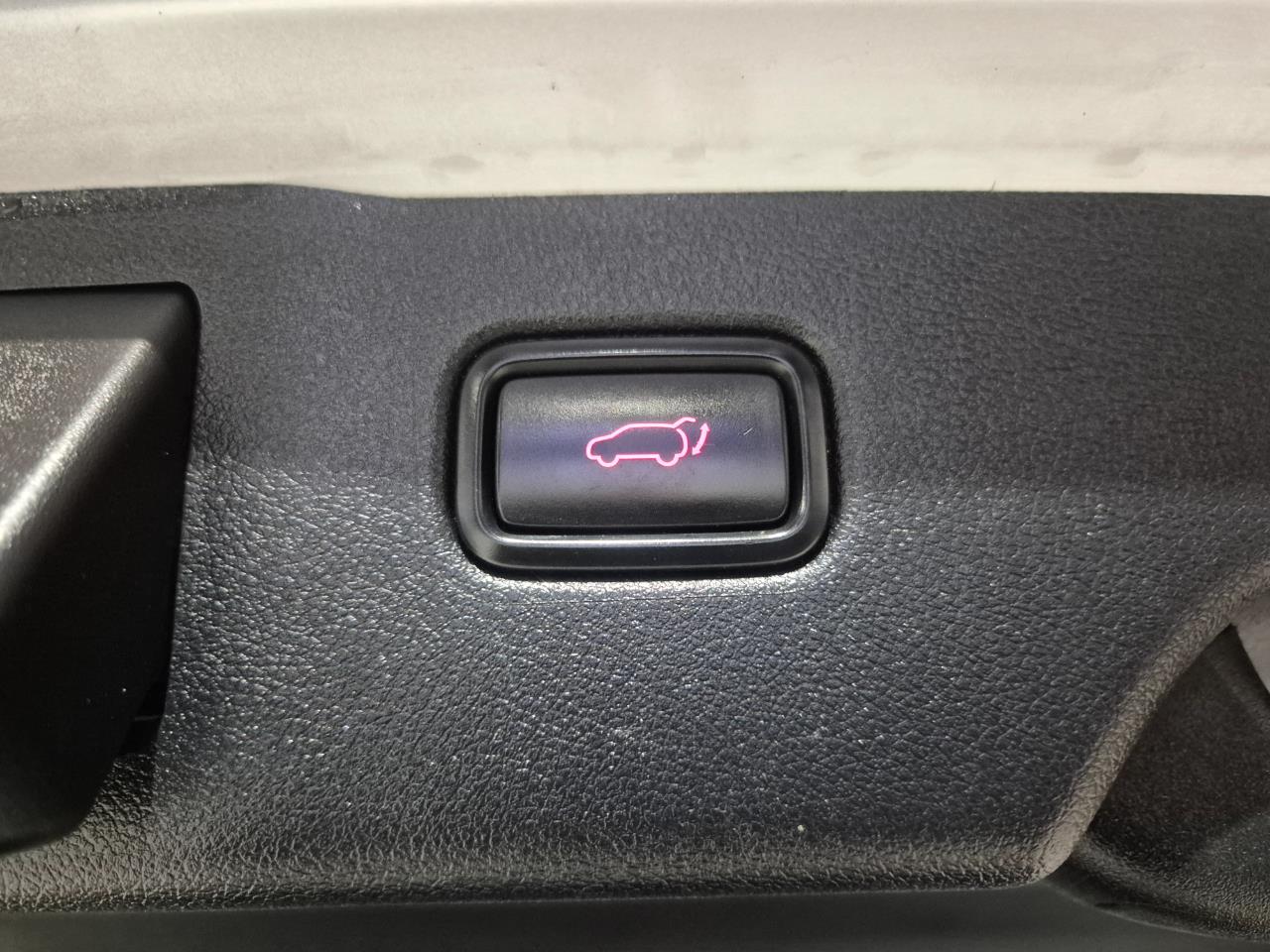 2016 Kia Sorento thumbnail