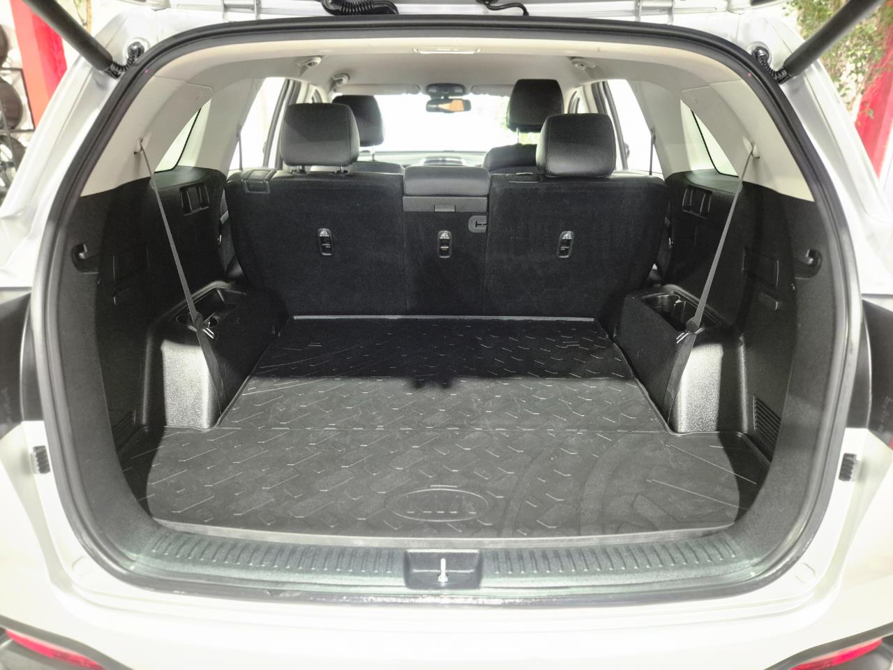 2016 Kia Sorento thumbnail