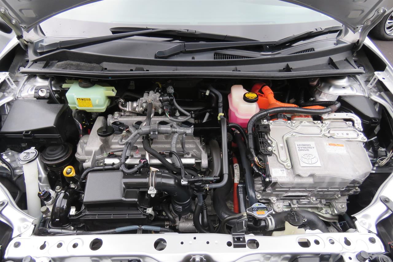 2015 Toyota Corolla thumbnail