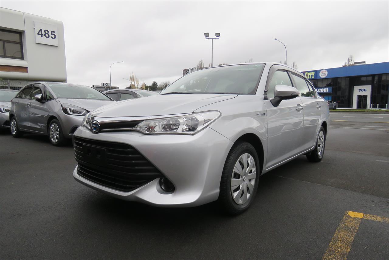 2015 Toyota Corolla thumbnail