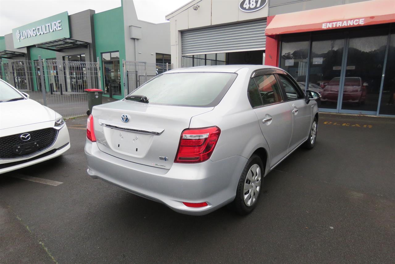 2015 Toyota Corolla thumbnail