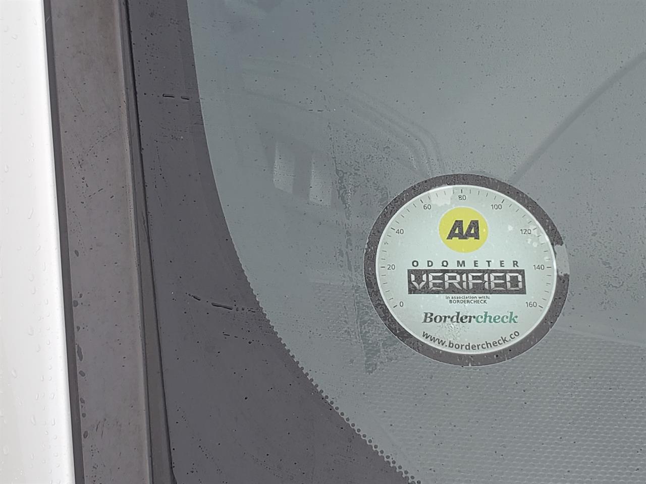2018 Toyota C-HR thumbnail