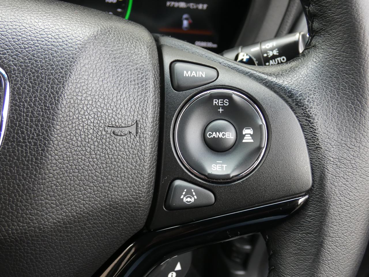 2017 Honda Vezel thumbnail