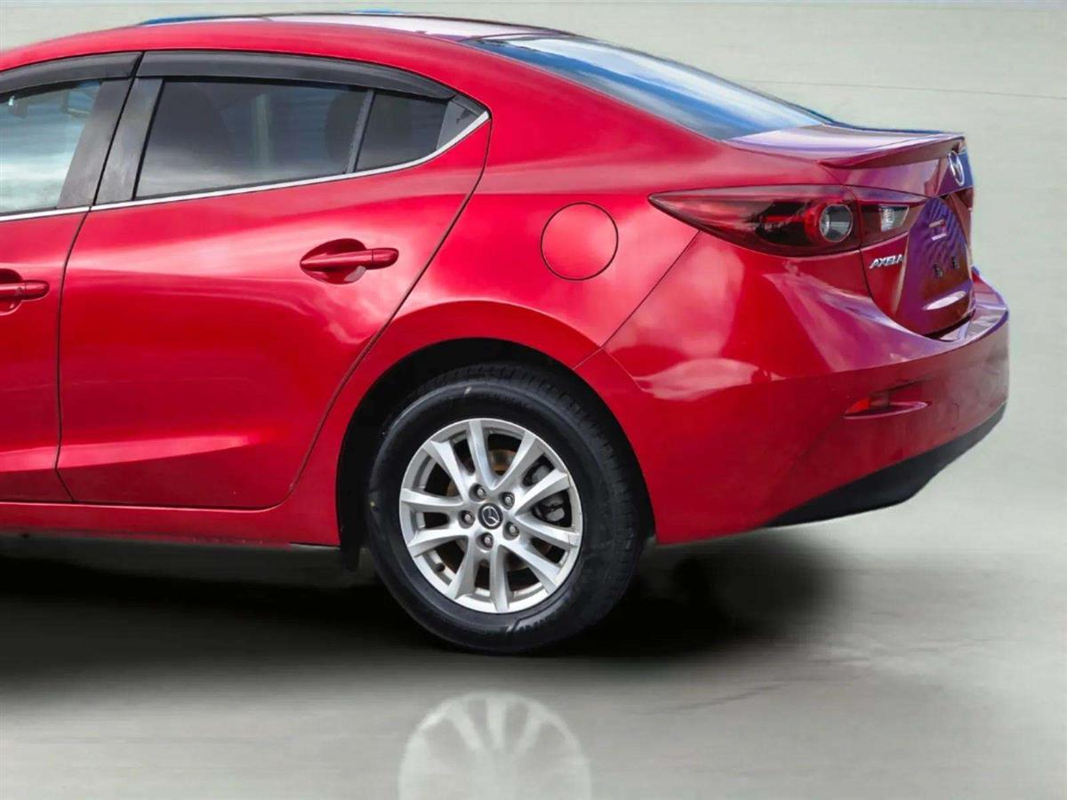 2014 Mazda Axela thumbnail