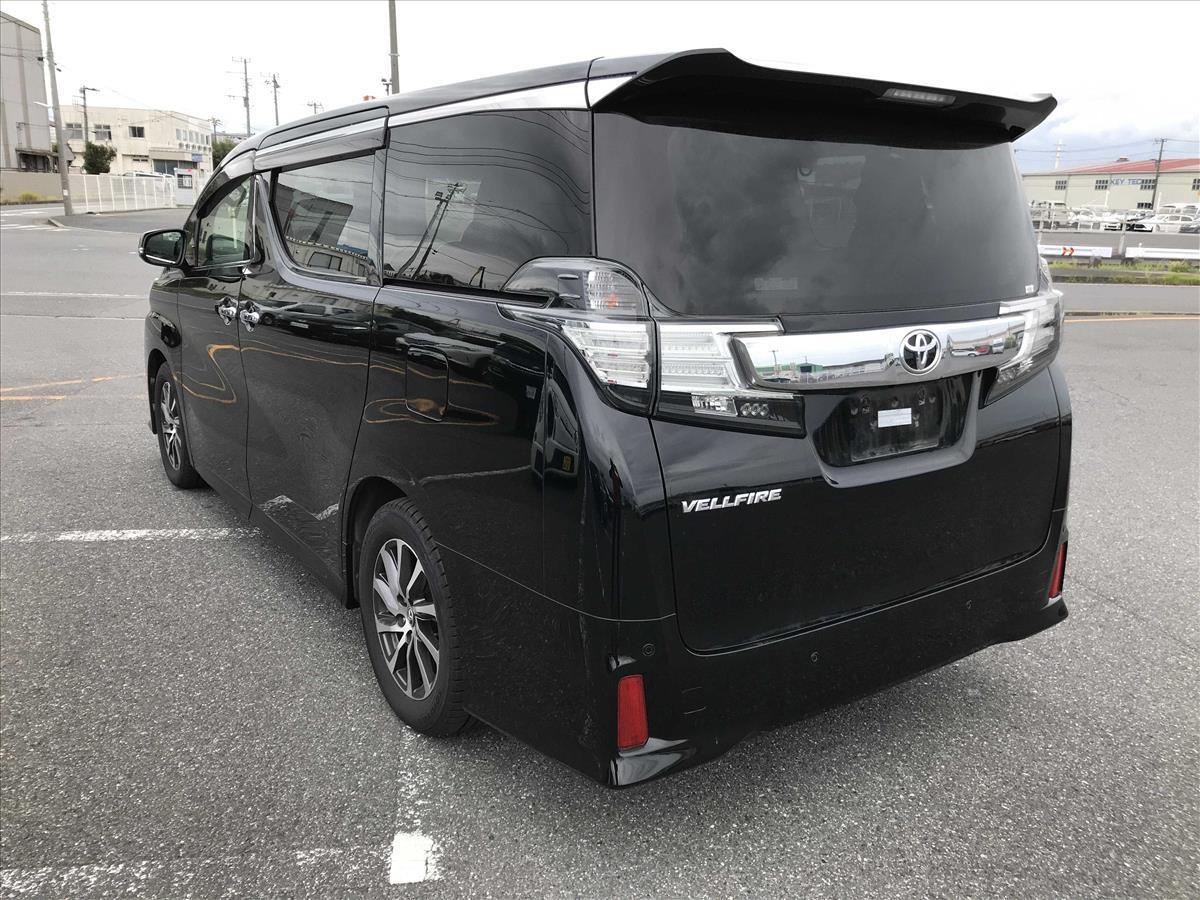 2016 Toyota Vellfire thumbnail