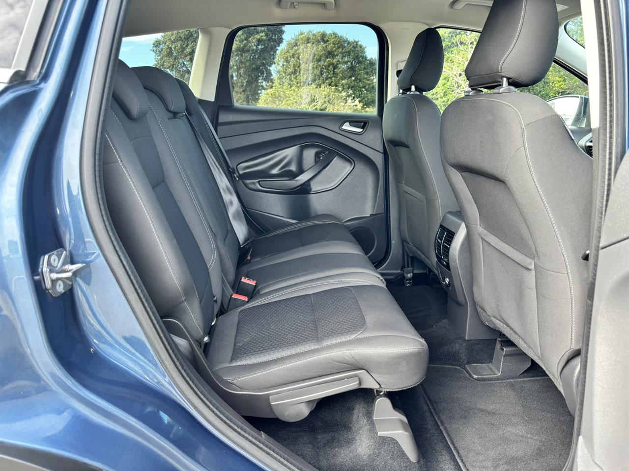 2019 Ford Escape thumbnail