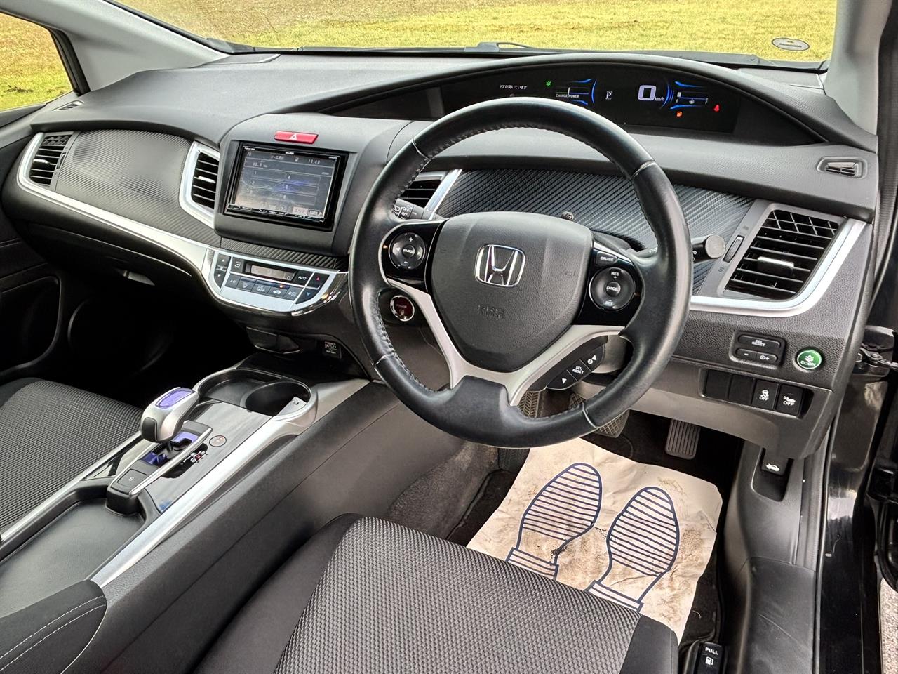 2016 Honda Jade thumbnail