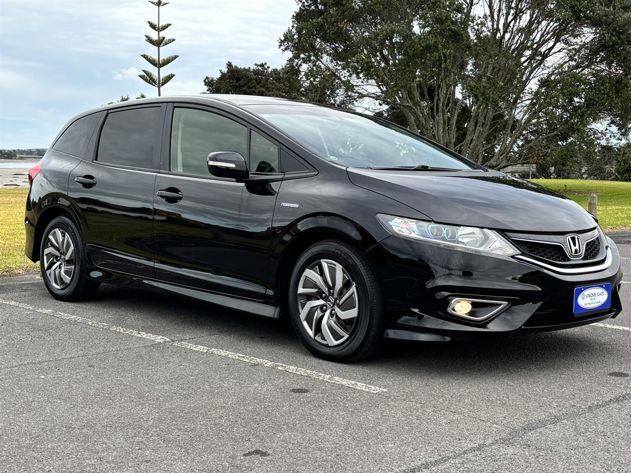 2016 Honda Jade thumbnail