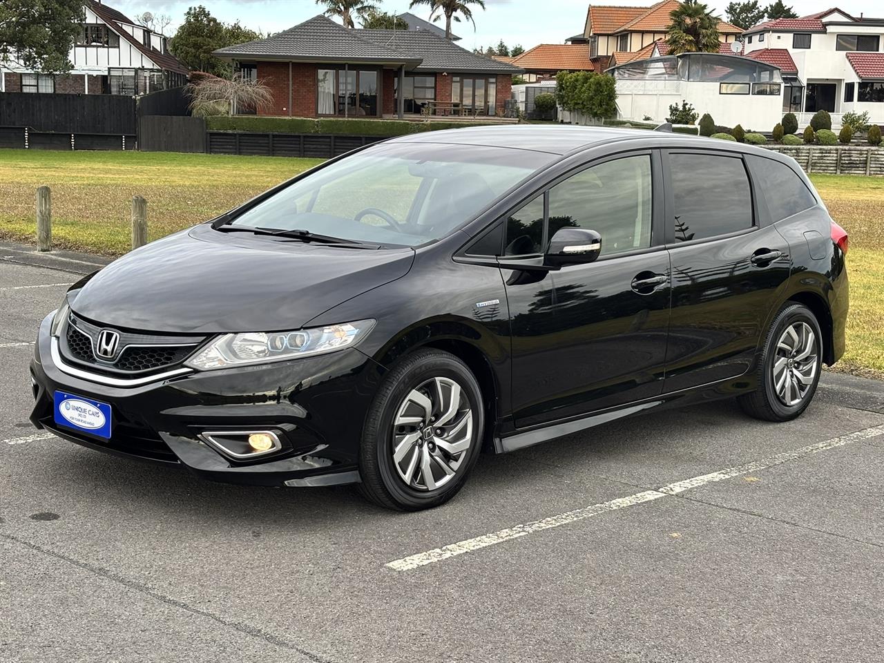 2016 Honda Jade thumbnail