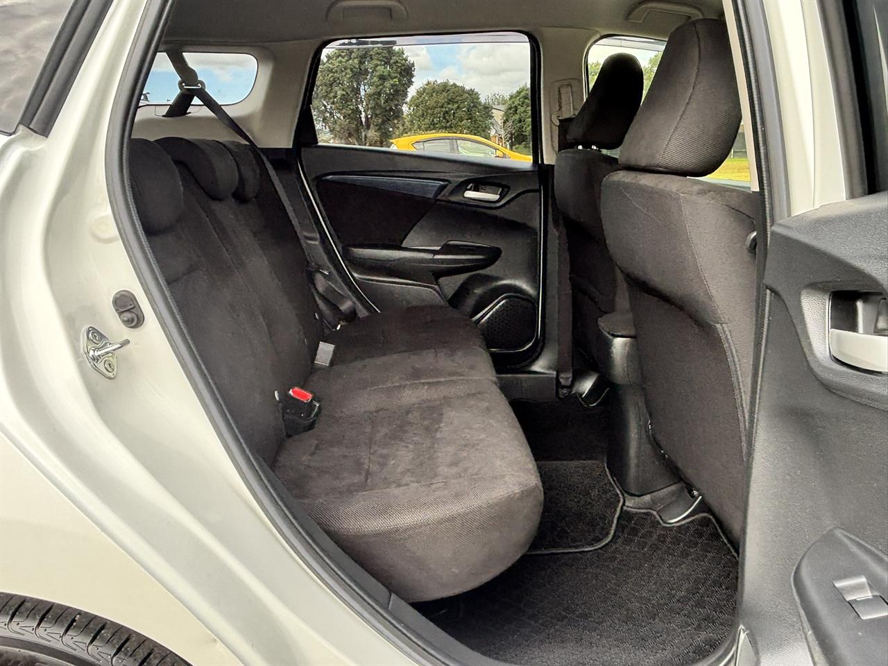 2018 Honda Fit thumbnail