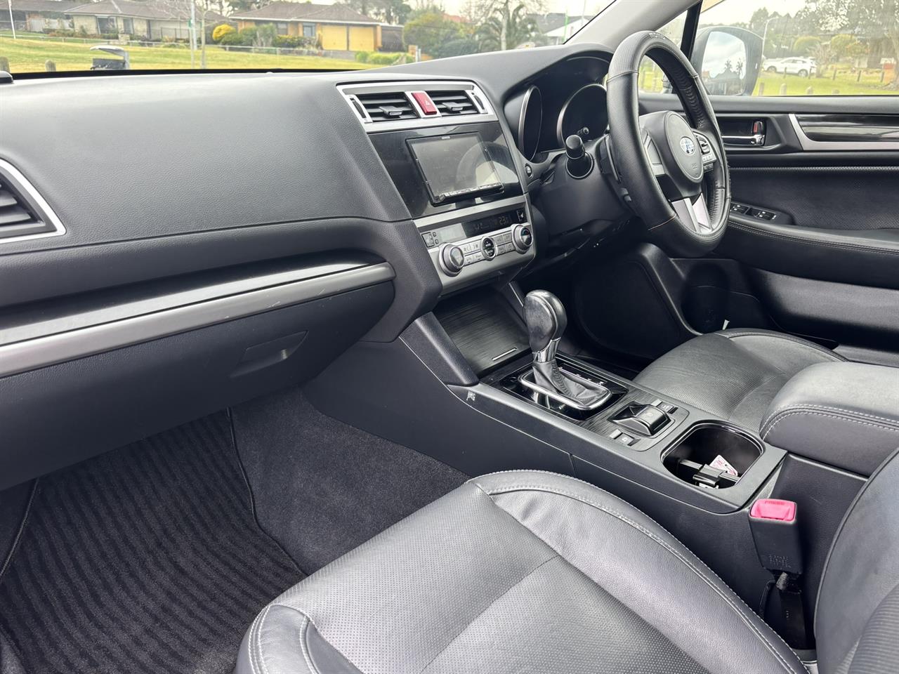 2015 Subaru Outback thumbnail