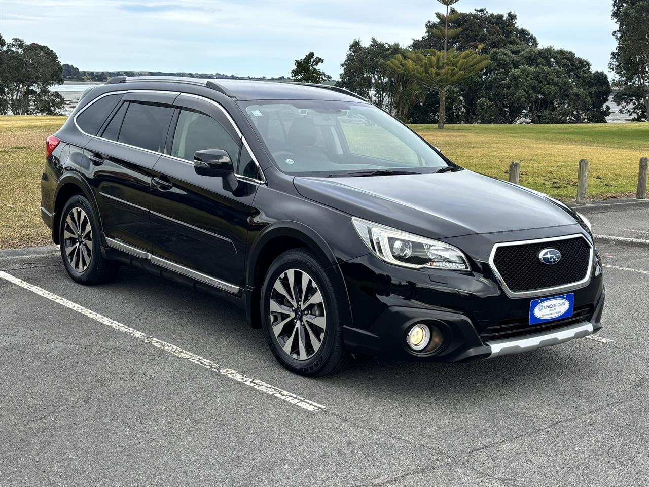 2015 Subaru Outback thumbnail