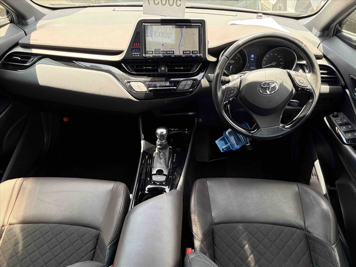 2017 Toyota C-Hr thumbnail