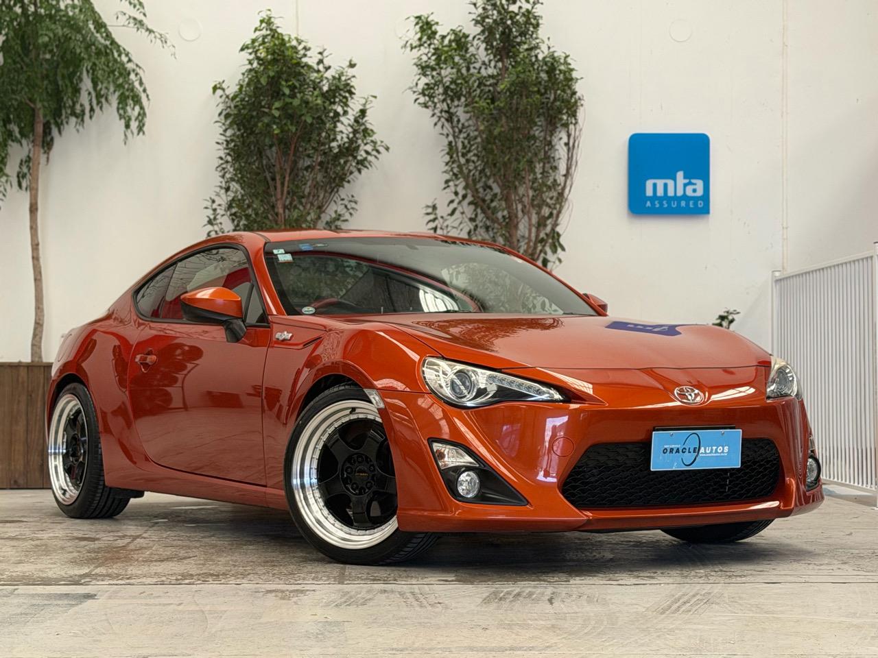 2014 Toyota 86 thumbnail
