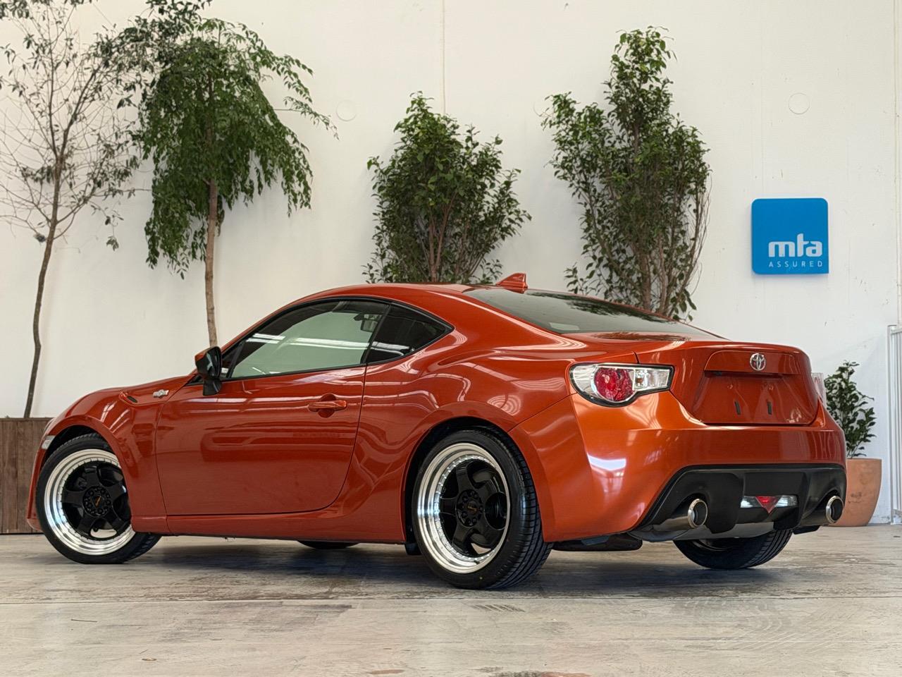 2014 Toyota 86 thumbnail