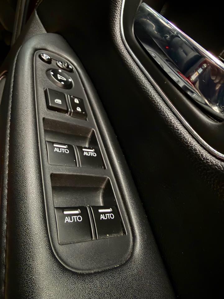 2015 Honda Vezel thumbnail