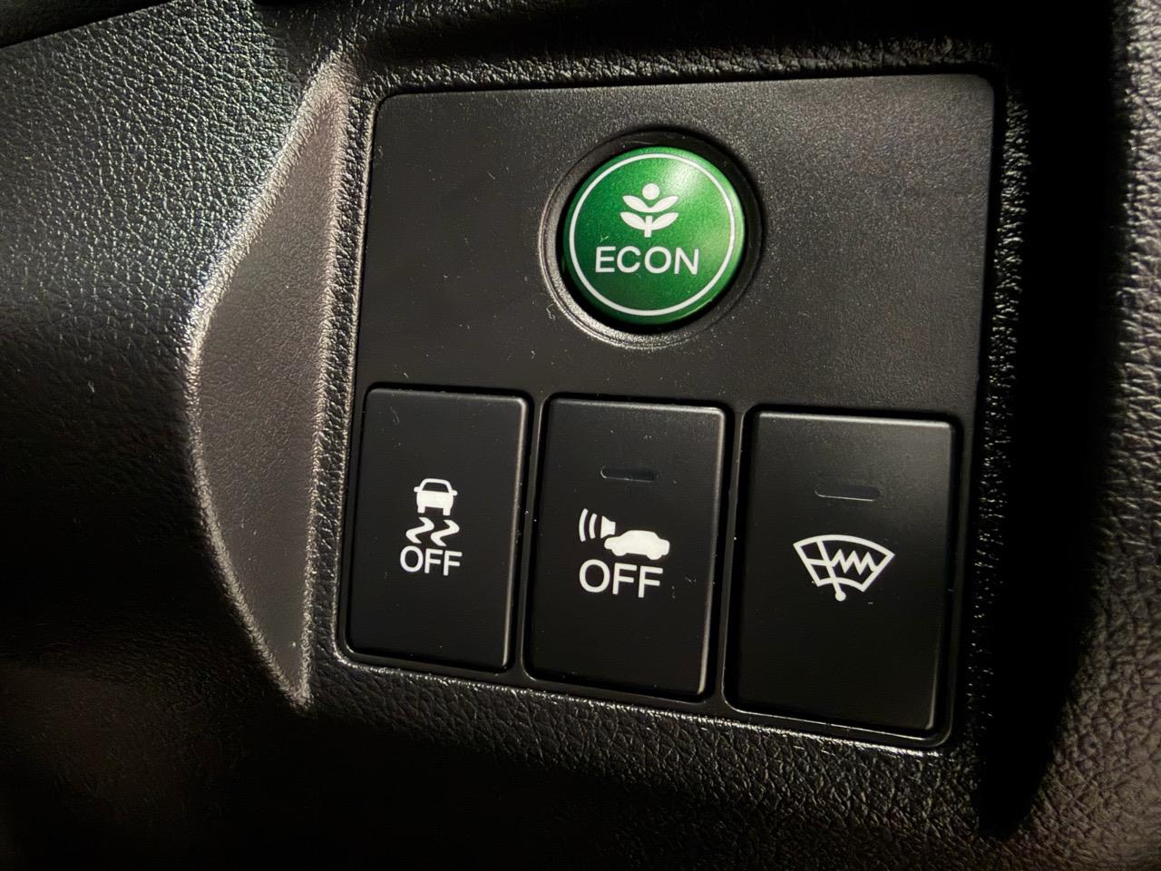 2015 Honda Vezel thumbnail