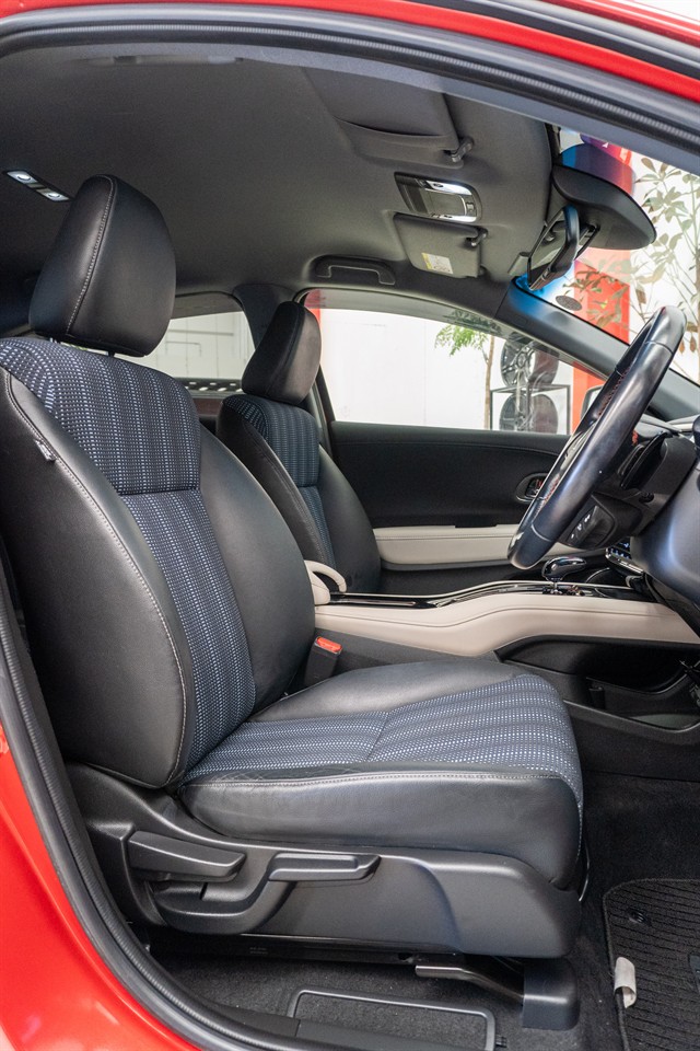 2015 Honda Vezel thumbnail