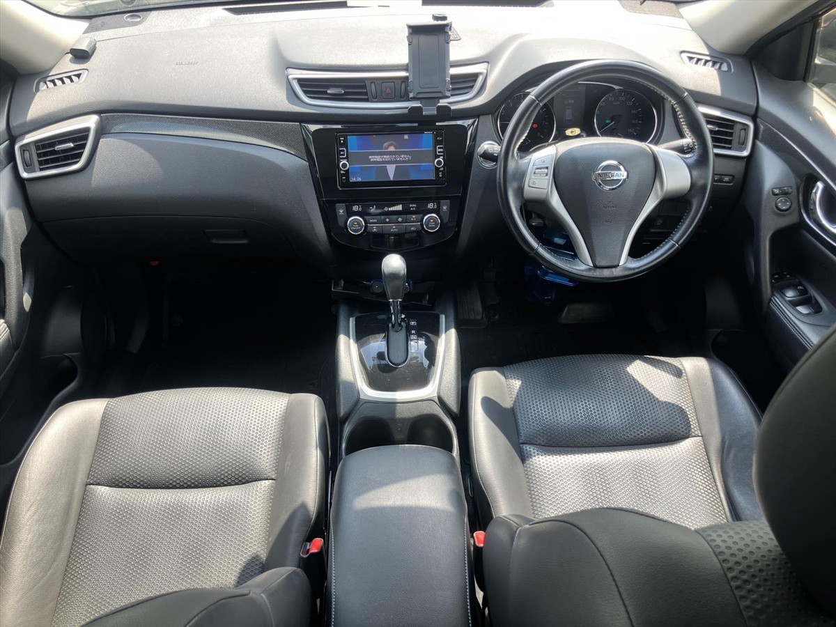 2016 Nissan XTRAIL thumbnail