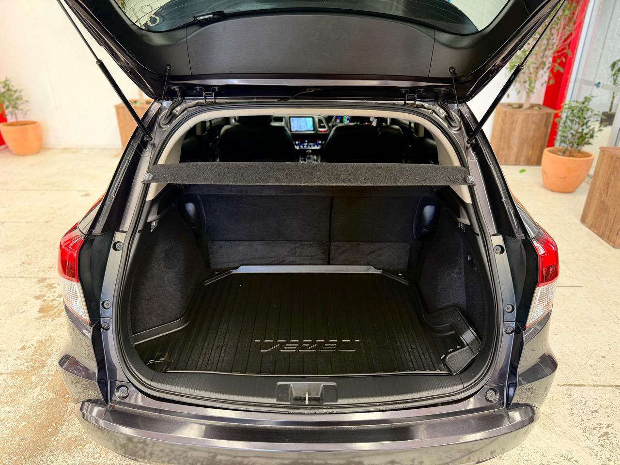 2015 Honda Vezel thumbnail