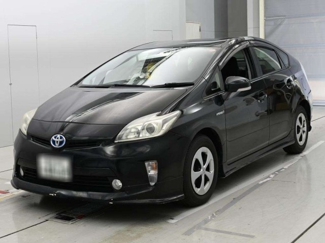 2015 Toyota Prius thumbnail