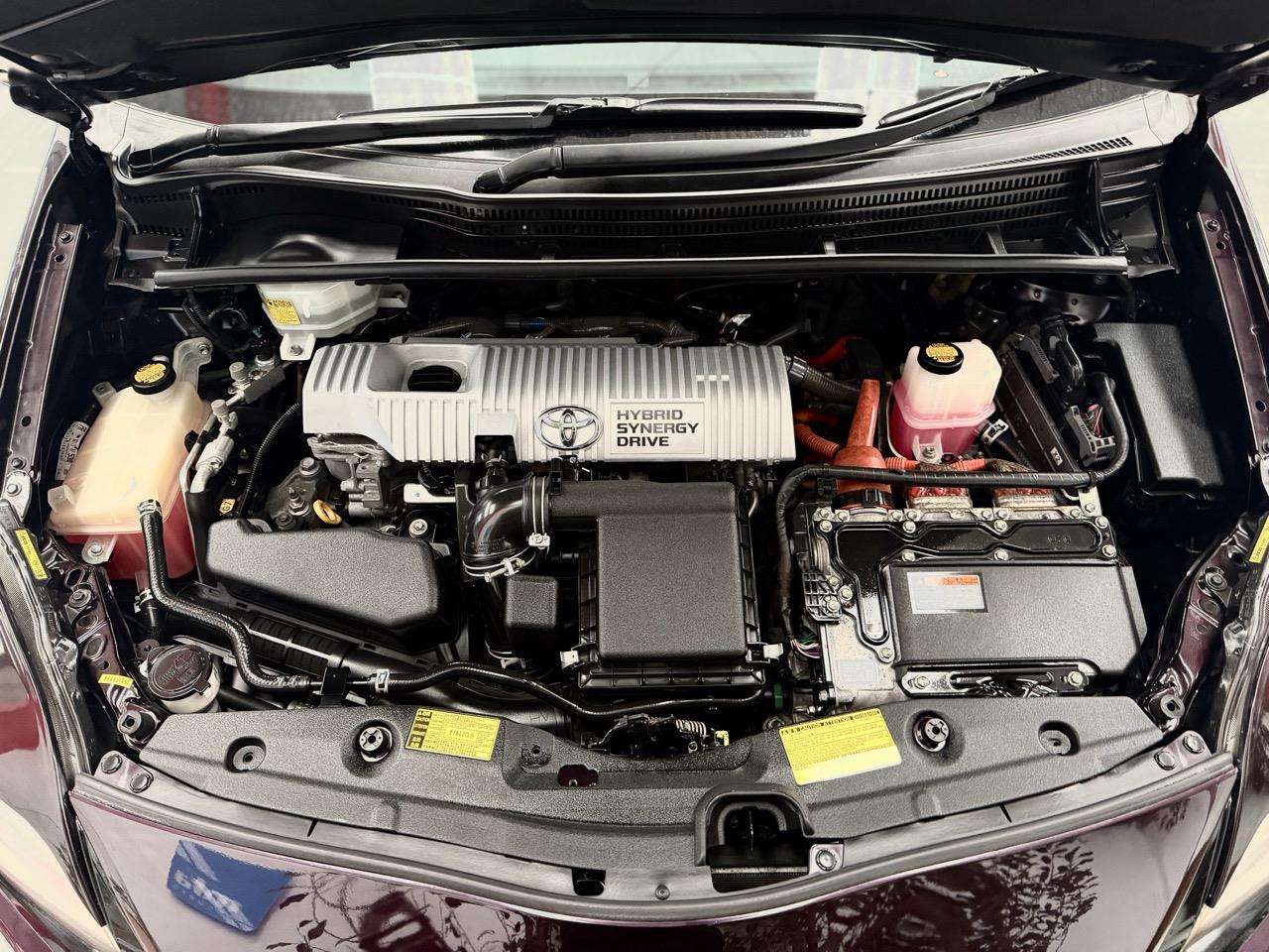 2013 Toyota Prius thumbnail