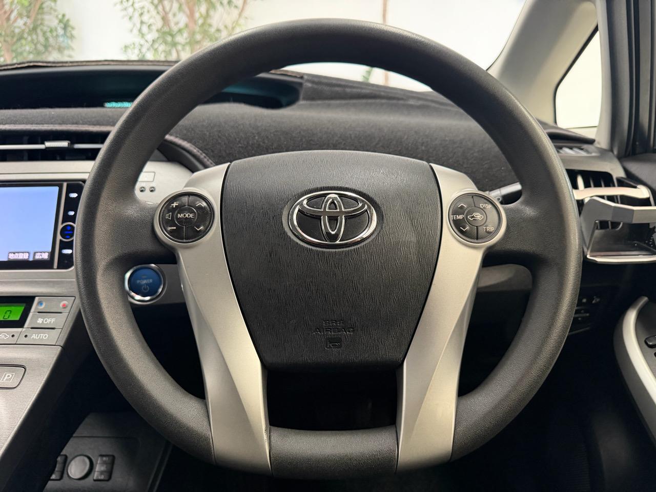 2012 Toyota PRIUS thumbnail