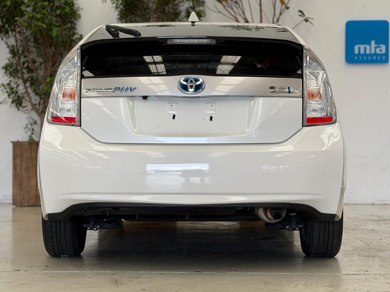2012 Toyota PRIUS thumbnail