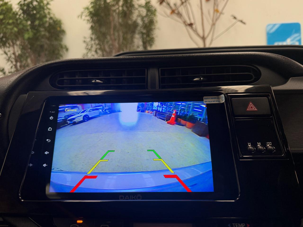 2015 Toyota Aqua thumbnail