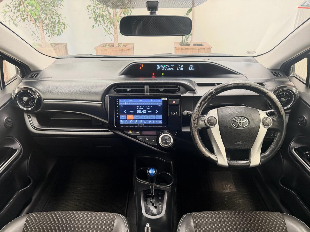 2015 Toyota Aqua thumbnail