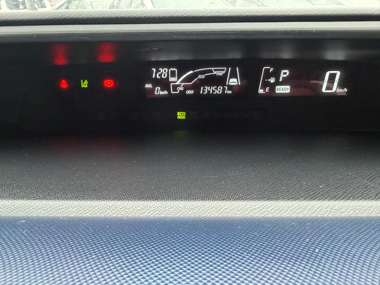 2015 Toyota Aqua thumbnail