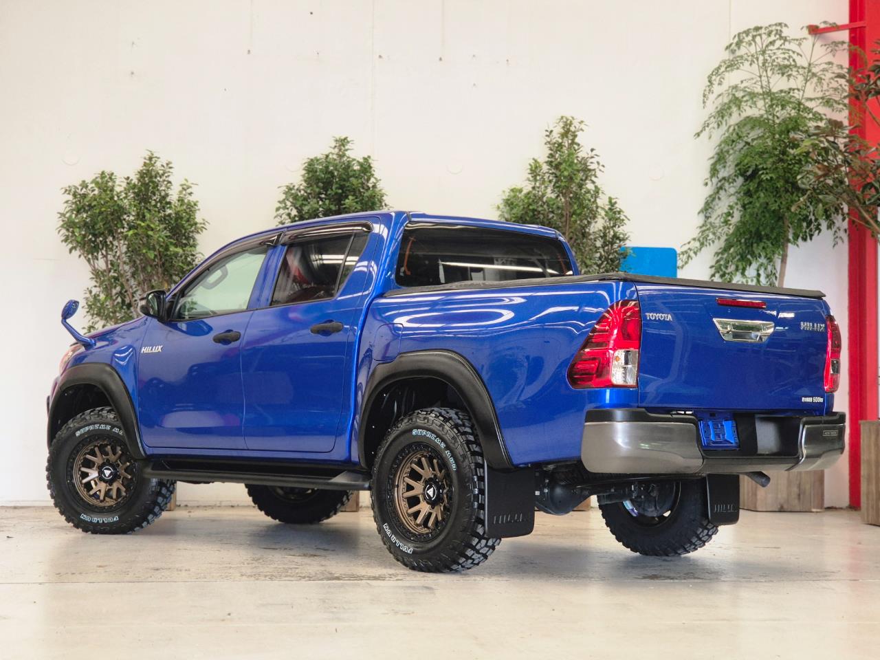 2018 Toyota Hilux thumbnail