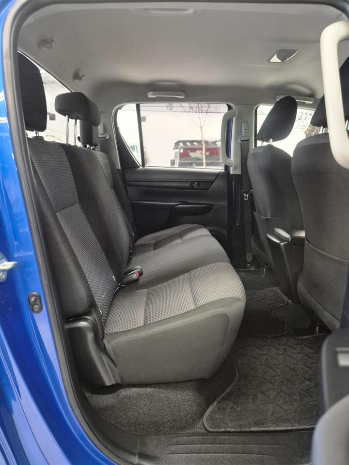 2018 Toyota Hilux thumbnail