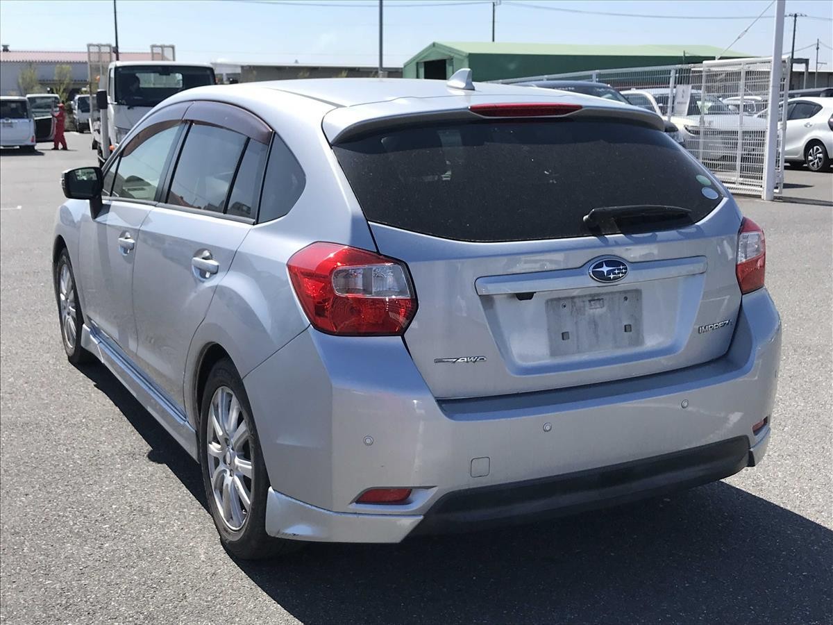 2015 Subaru IMPREZA thumbnail