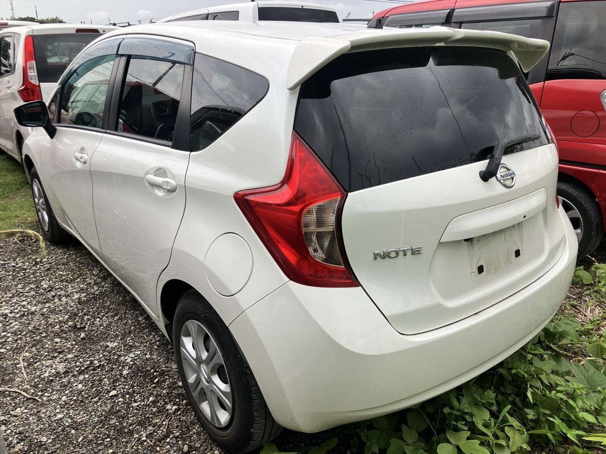 2015 Nissan Note thumbnail