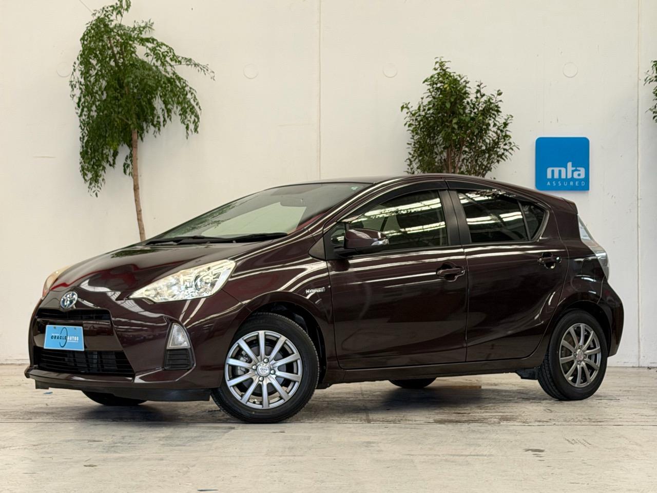 2014 Toyota Aqua thumbnail