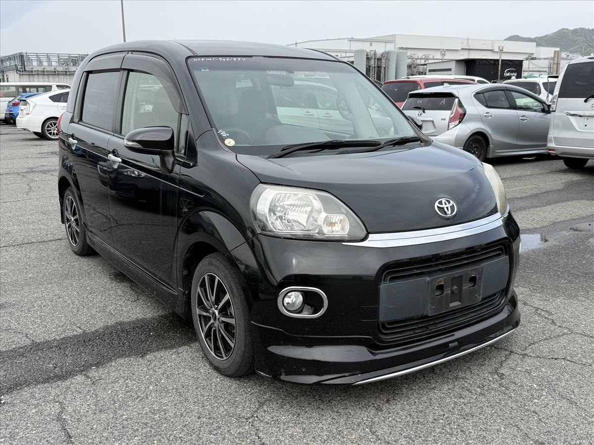 2013 Toyota Porte thumbnail