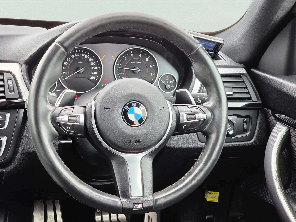 2014 BMW 320i thumbnail
