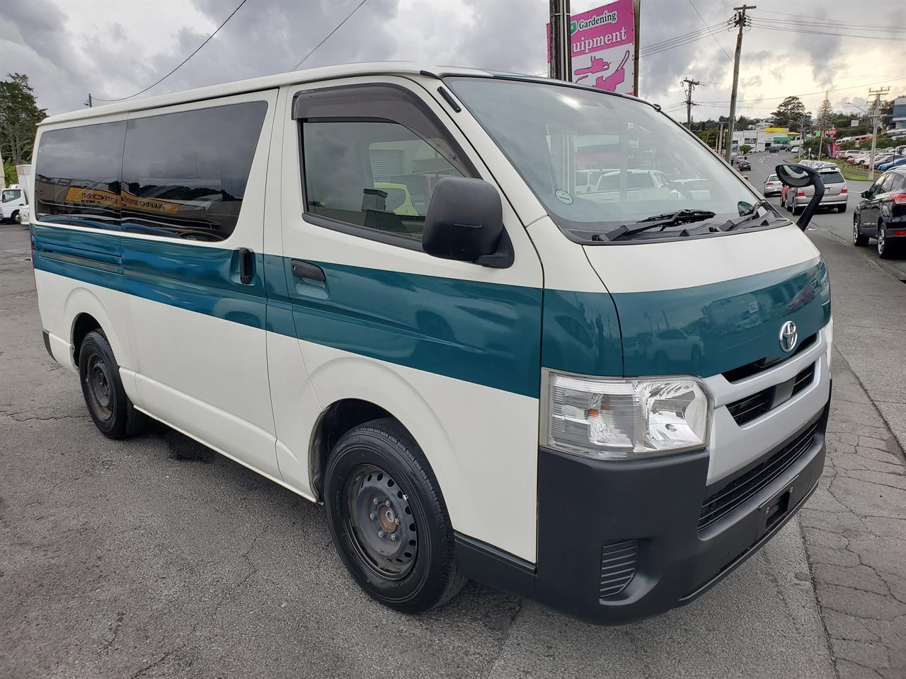 2021 Toyota Hiace thumbnail