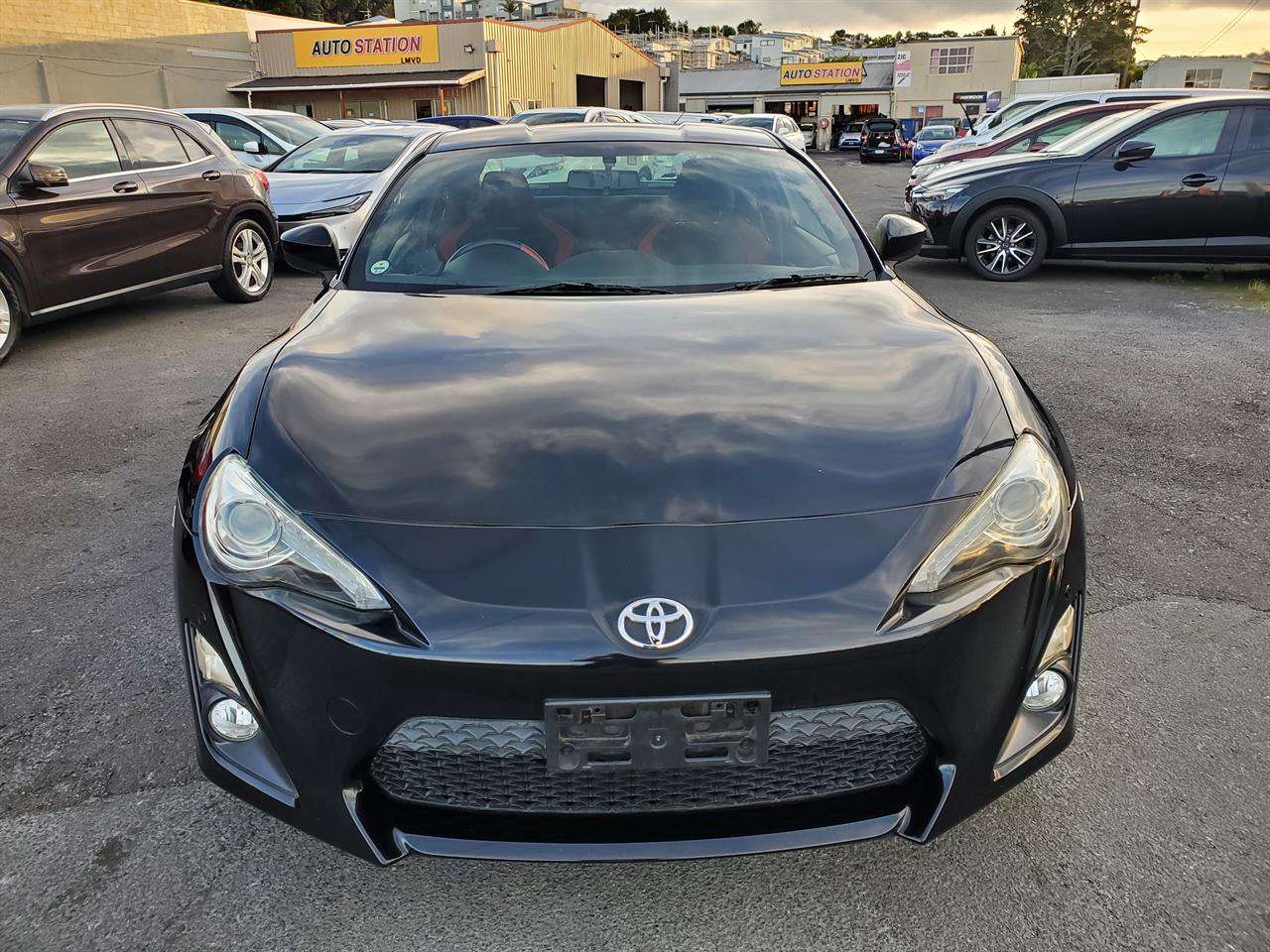 2012 Toyota 86 thumbnail