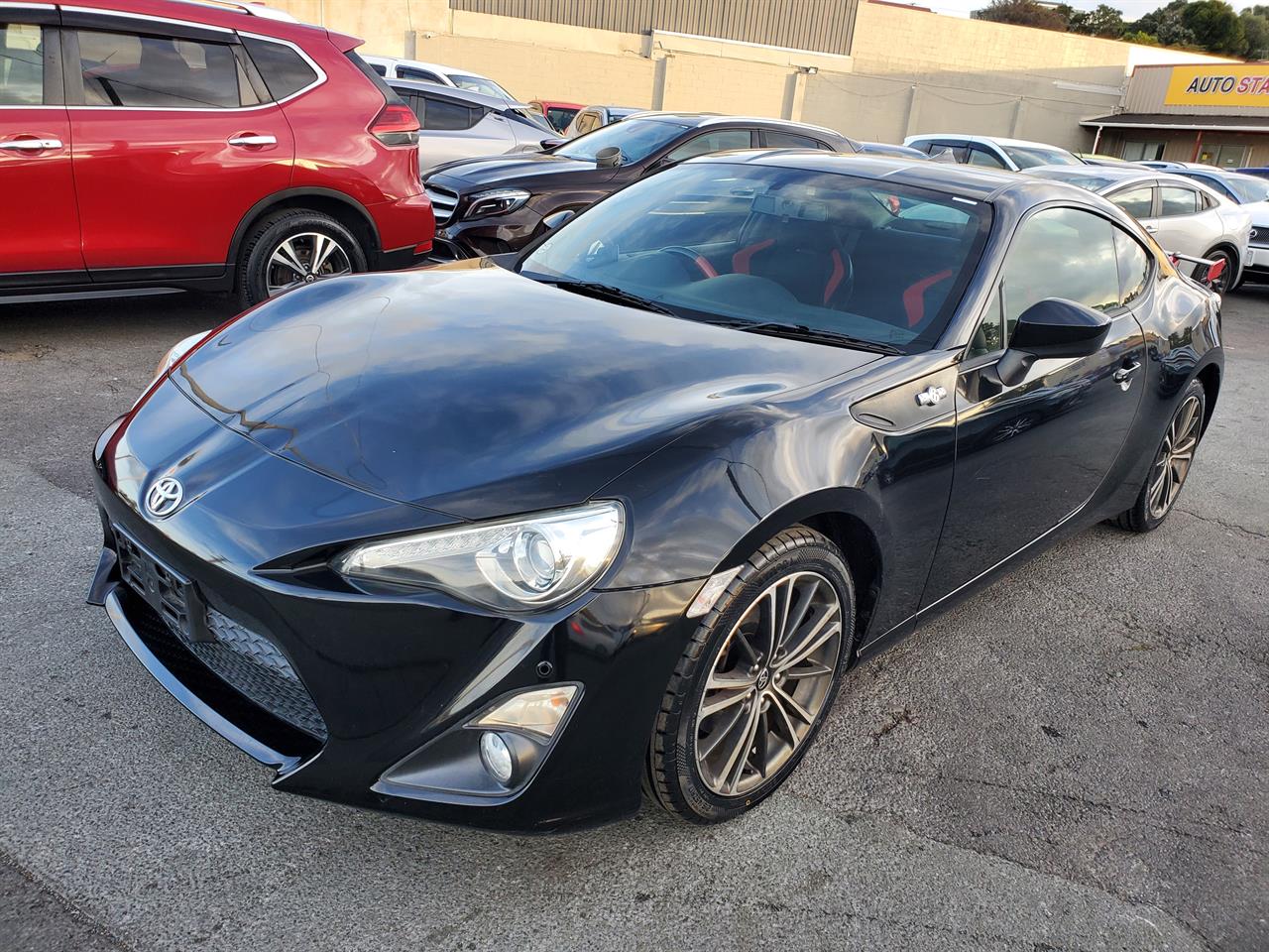 2012 Toyota 86 thumbnail
