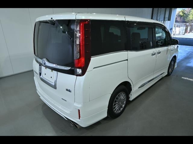 2015 Toyota ESQUIRE thumbnail