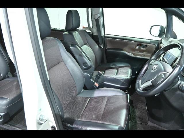 2015 Toyota ESQUIRE thumbnail