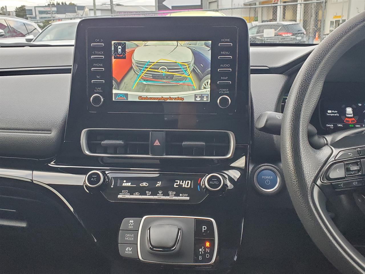 2021 Toyota Aqua thumbnail