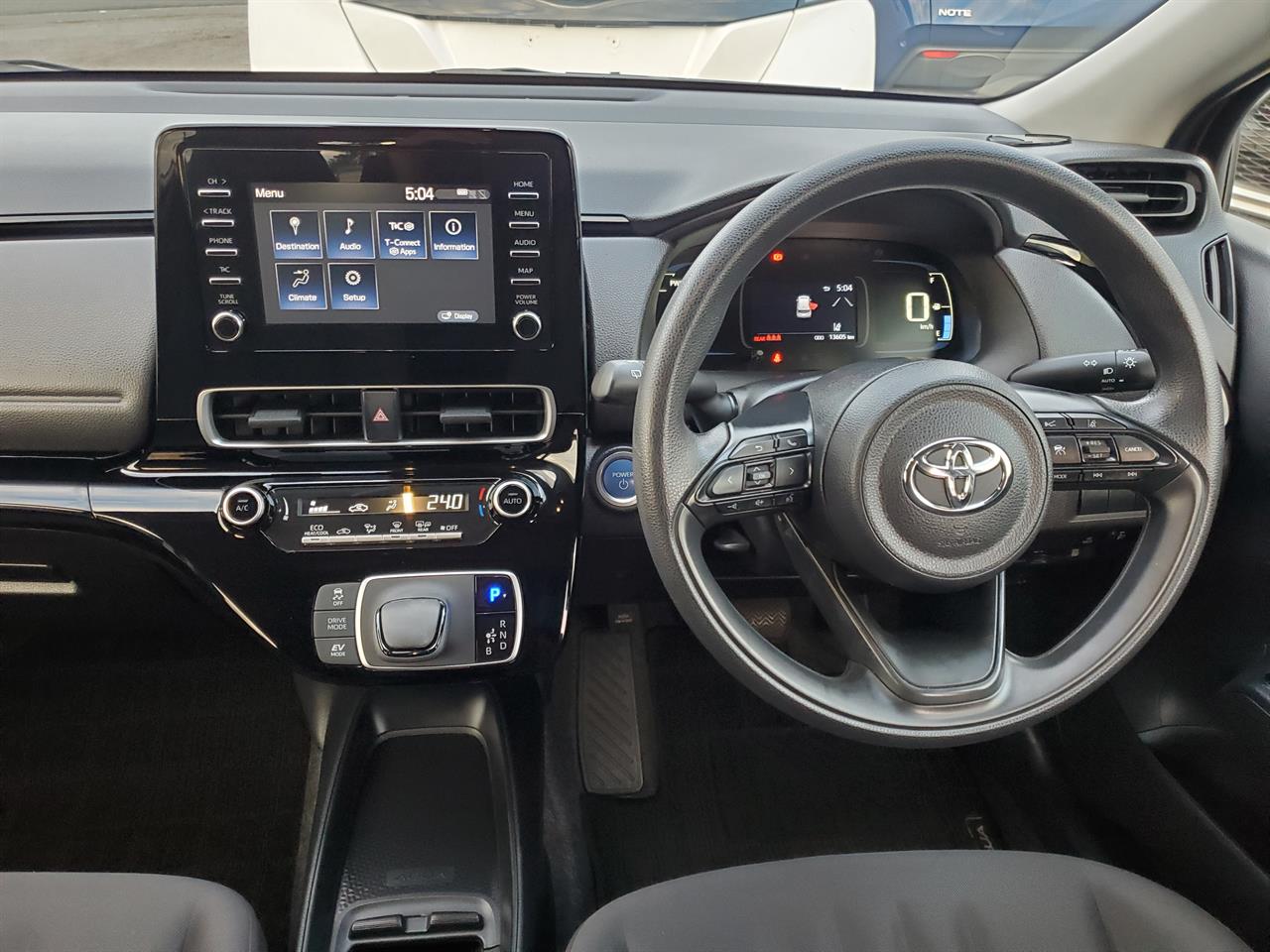 2021 Toyota Aqua thumbnail