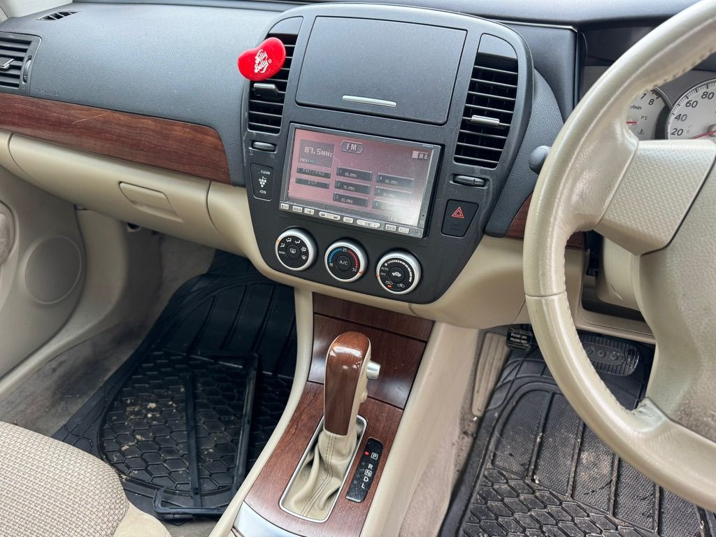 2006 Nissan Bluebird thumbnail