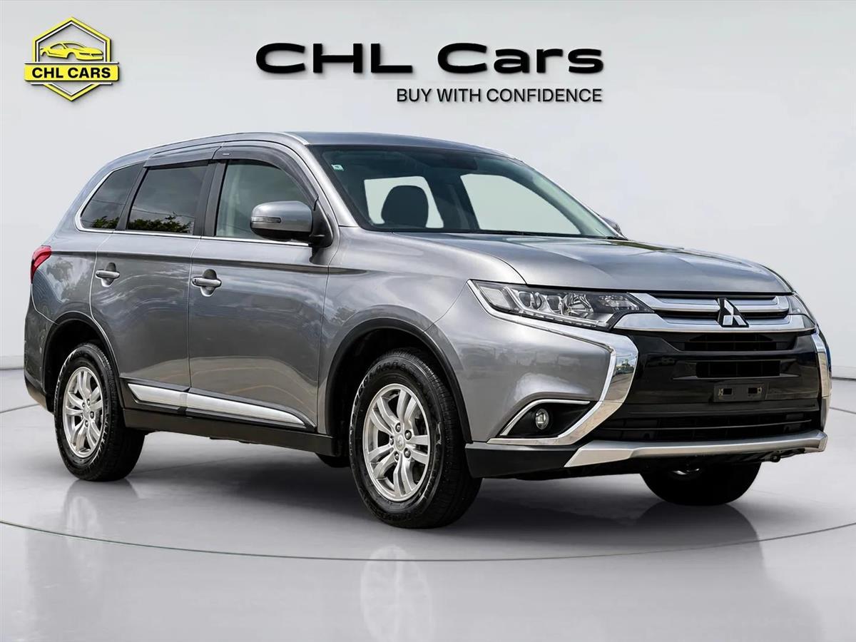 2015 Mitsubishi Outlander thumbnail
