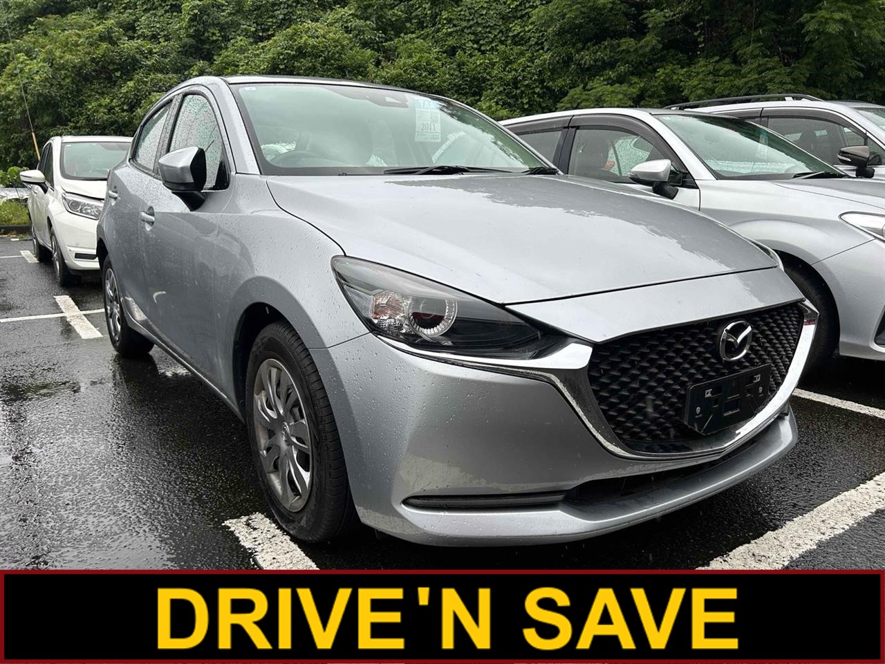 2021 Mazda 2 thumbnail